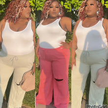 Load image into Gallery viewer, Soft Life Slit Sweatpants
